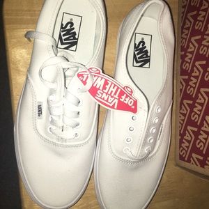 BRAND NEW men’s van sneakers